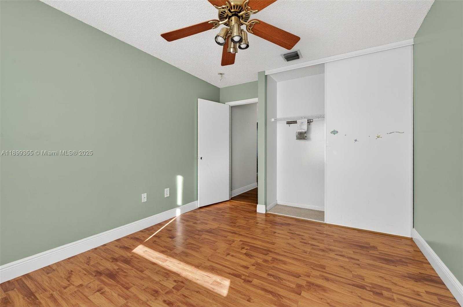 Small Image of 1392 NORTH WEST 159TH LN, Pembroke Pines Number 26