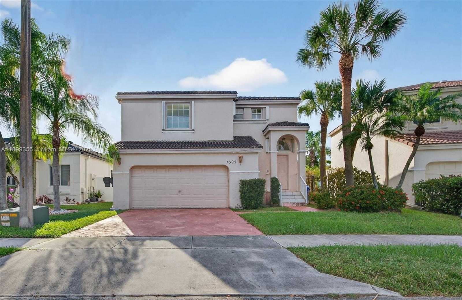 Small Image of 1392 NORTH WEST 159TH LN, Pembroke Pines Number 3