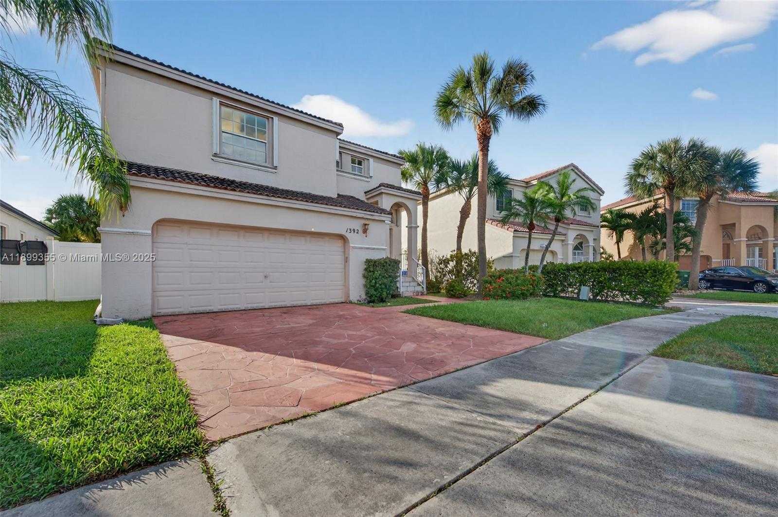 Small Image of 1392 NORTH WEST 159TH LN, Pembroke Pines Number 4