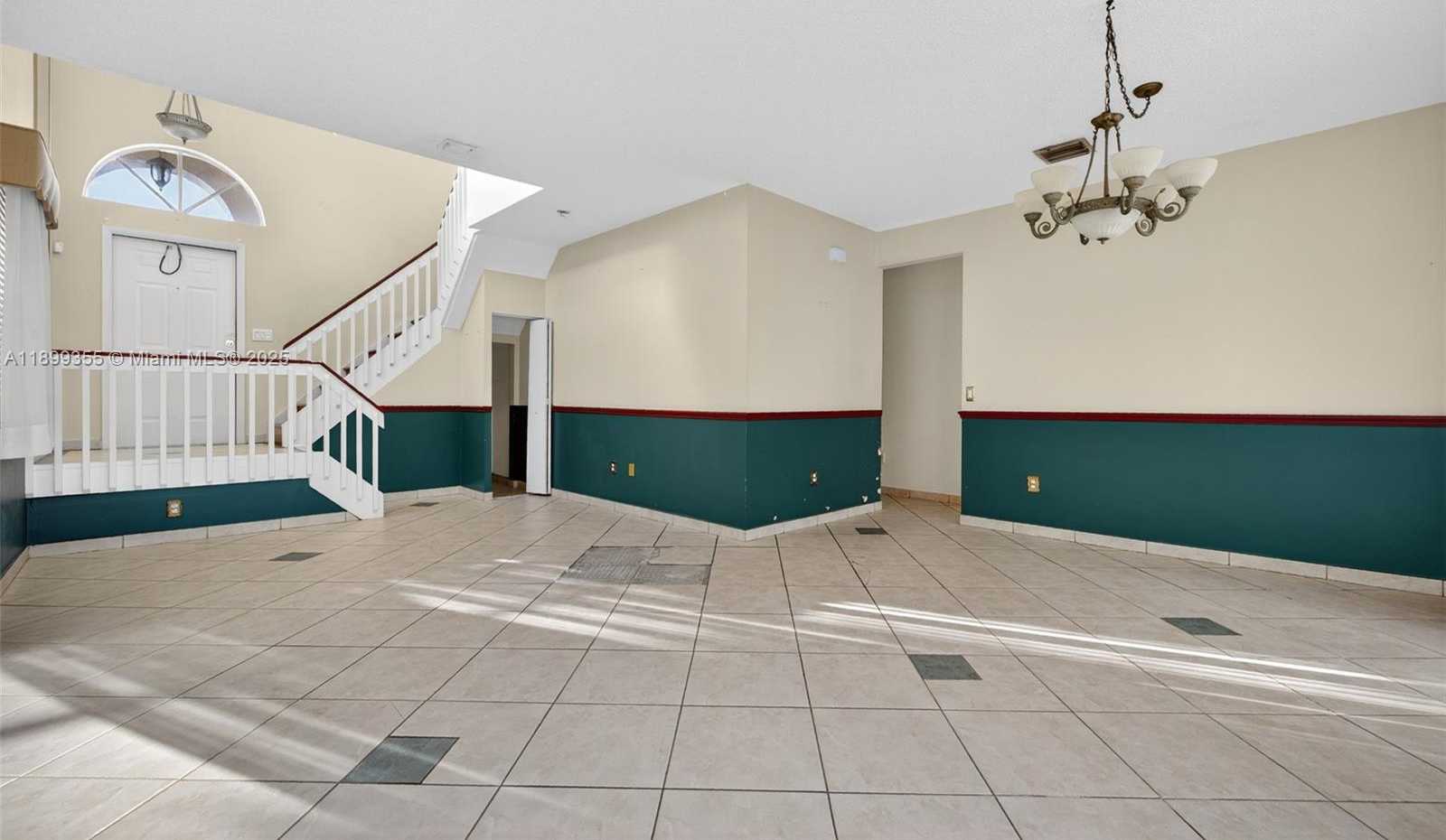 Small Image of 1392 NORTH WEST 159TH LN, Pembroke Pines Number 7