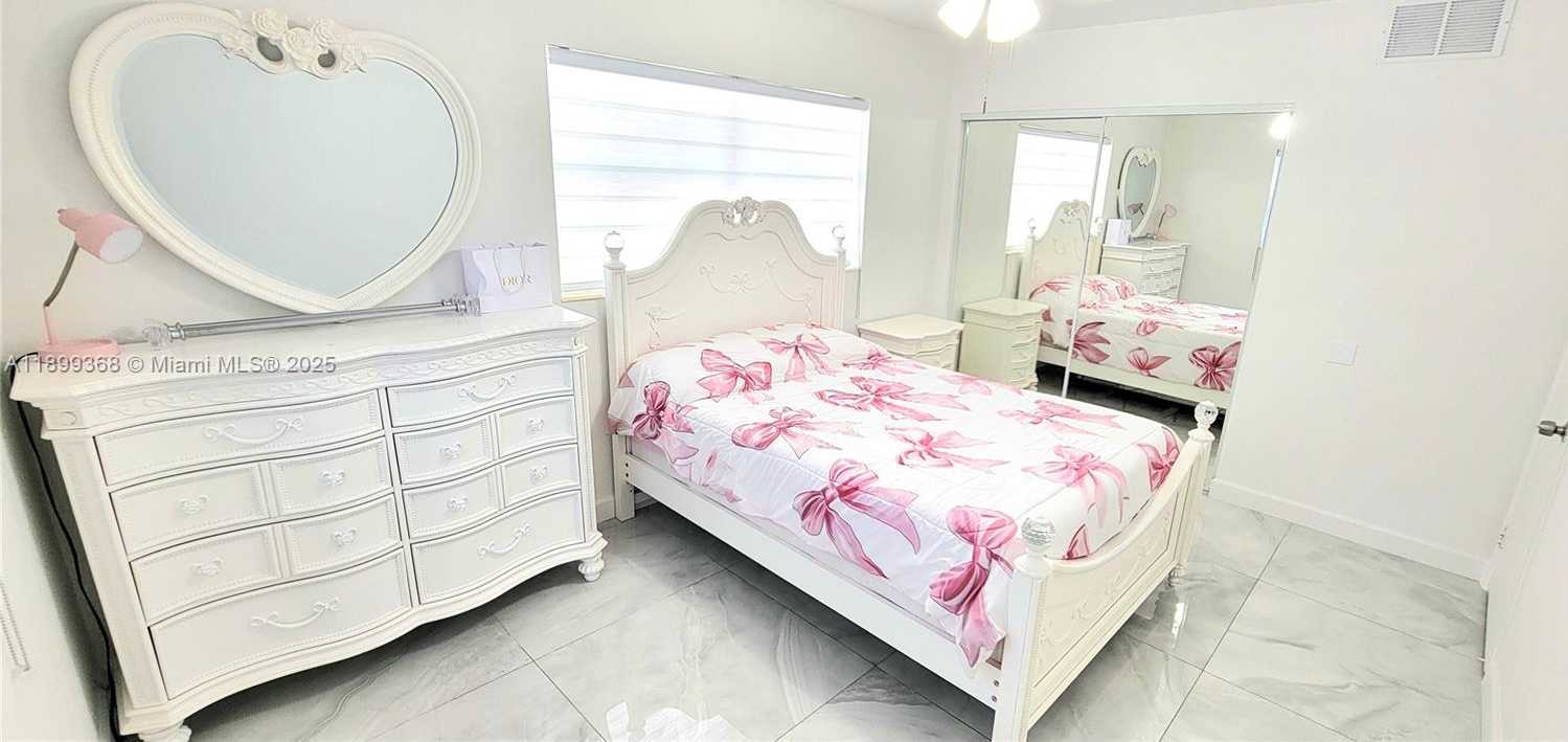 Small Image of 730 NORTH WEST 178TH TER, Miami Gardens Number 15