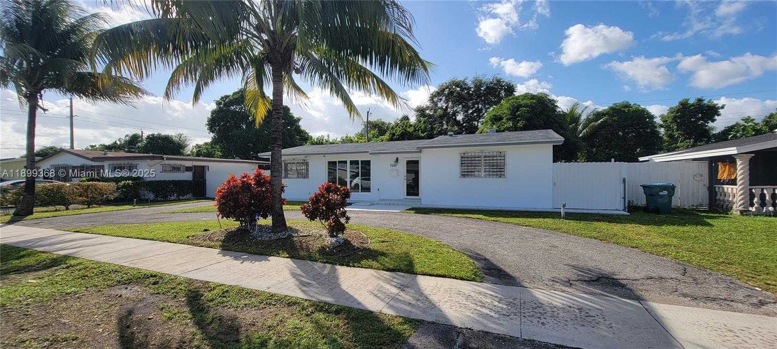 Small Image of 730 NORTH WEST 178TH TER, Miami Gardens Number 3