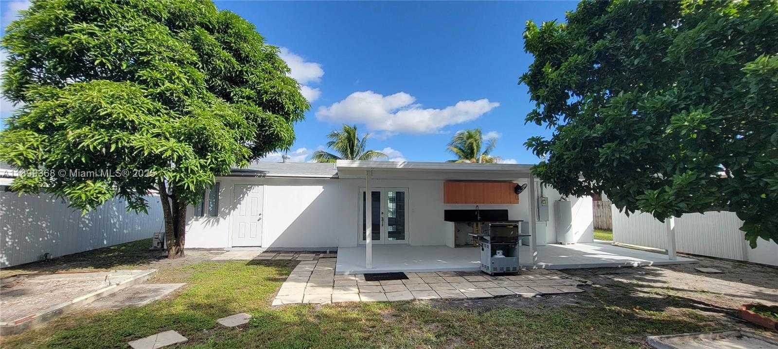 Small Image of 730 NORTH WEST 178TH TER, Miami Gardens Number 32