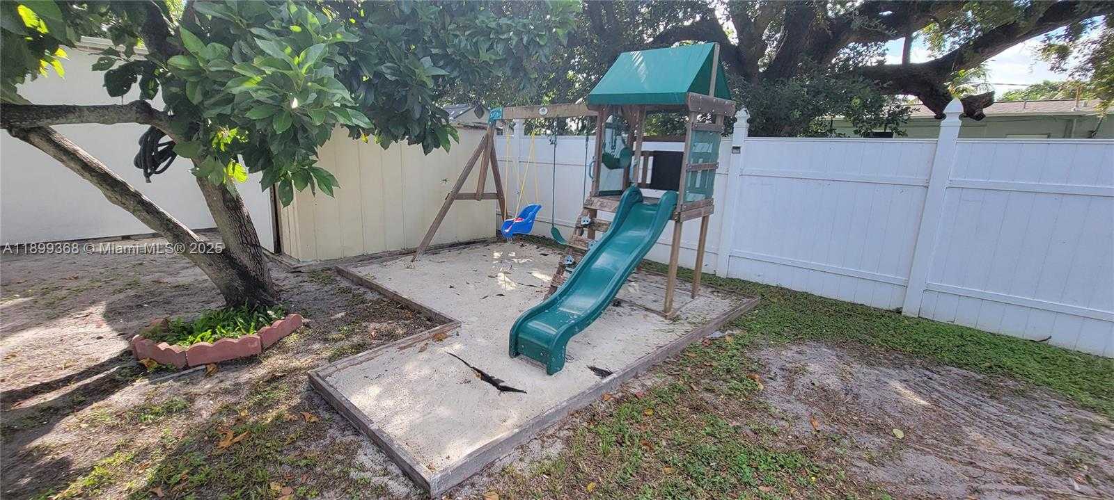 Small Image of 730 NORTH WEST 178TH TER, Miami Gardens Number 33