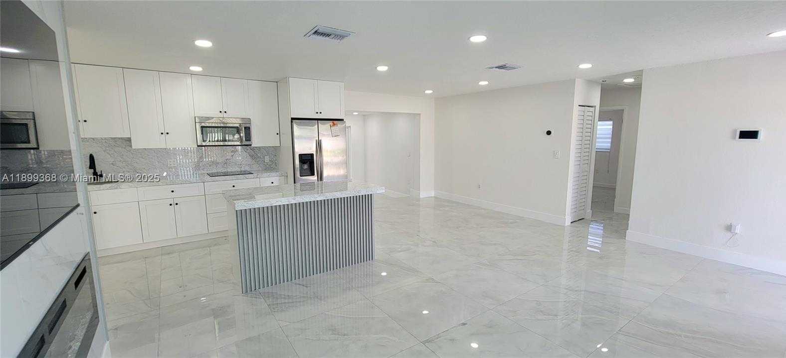 Small Image of 730 NORTH WEST 178TH TER, Miami Gardens Number 5