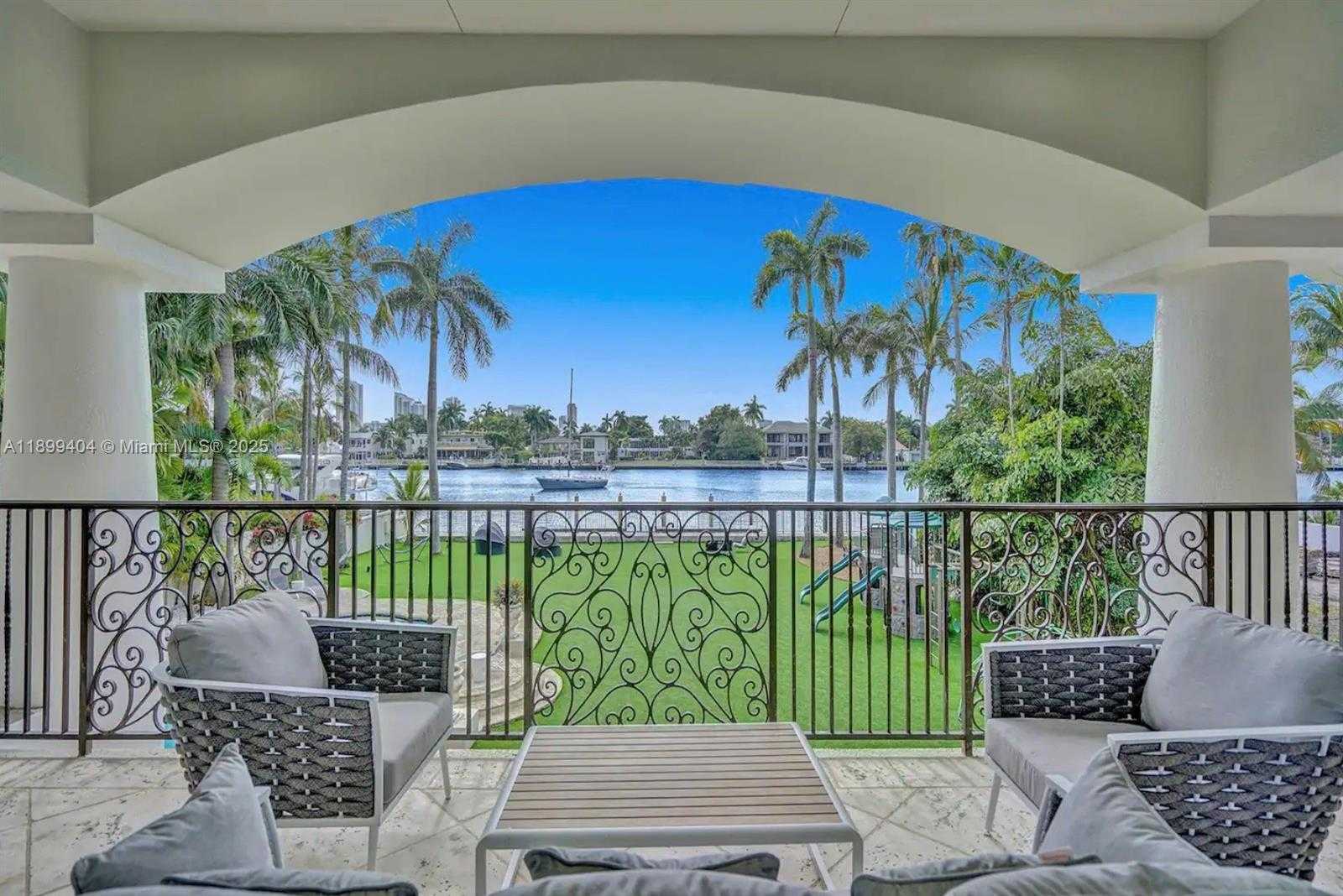 Small Image of 929 NORTH SOUTHLAKE DR, Hollywood Number 13