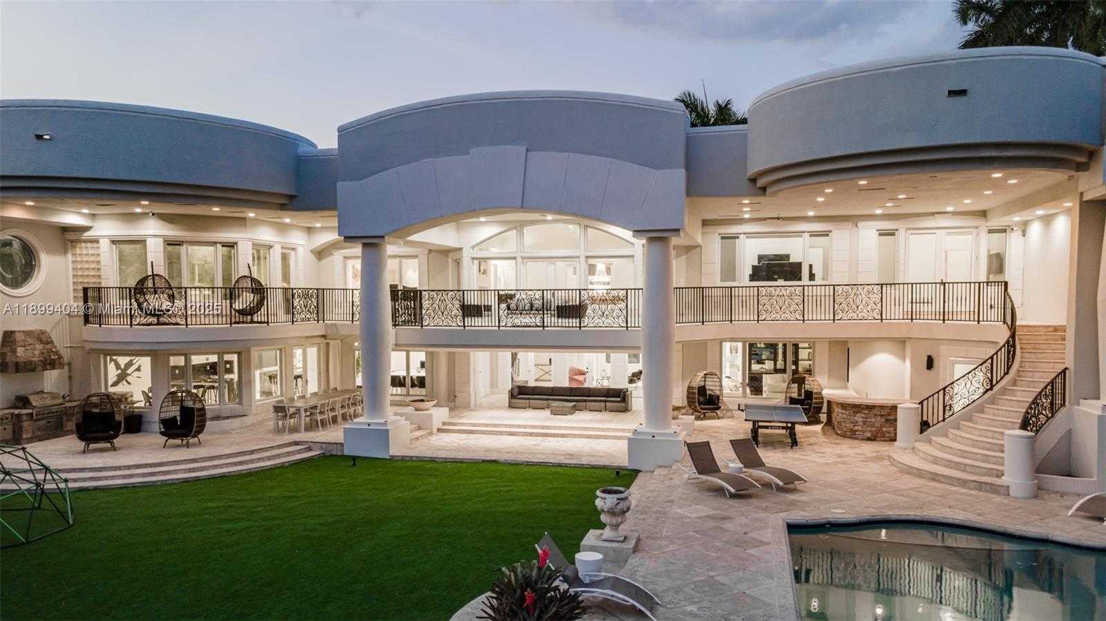 Small Image of 929 NORTH SOUTHLAKE DR, Hollywood Number 16