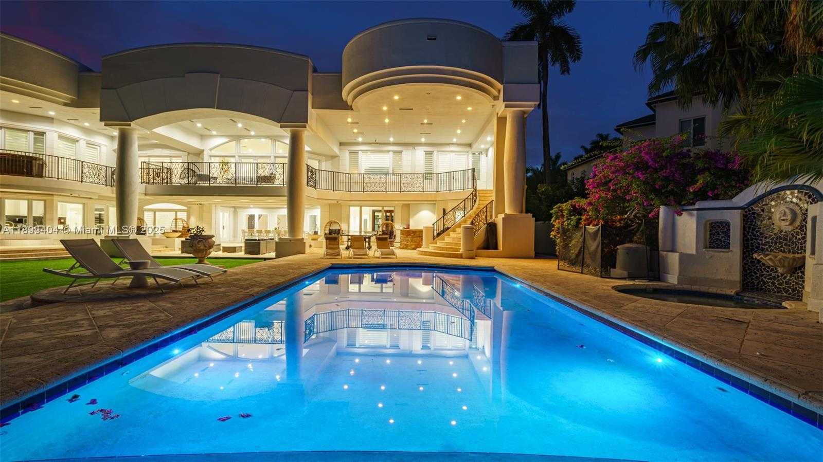 Small Image of 929 NORTH SOUTHLAKE DR, Hollywood Number 27