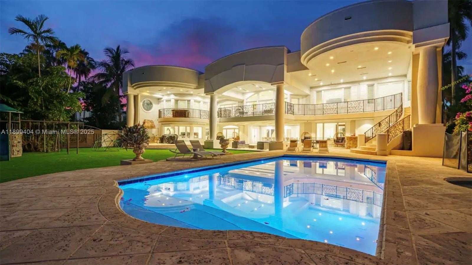 Small Image of 929 NORTH SOUTHLAKE DR, Hollywood Number 3