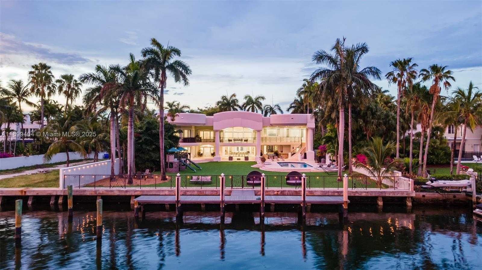 Small Image of 929 NORTH SOUTHLAKE DR, Hollywood Number 30