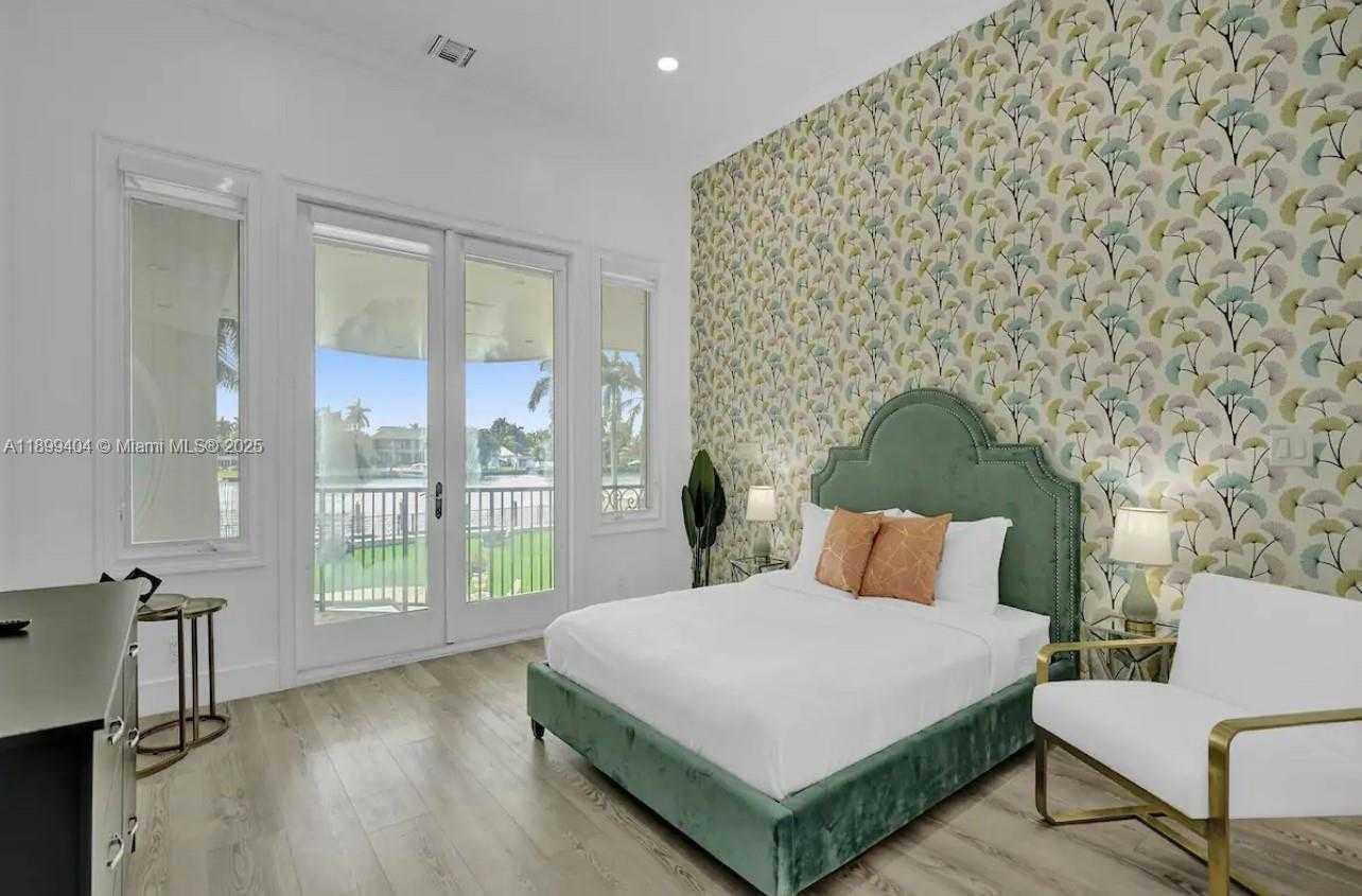 Small Image of 929 NORTH SOUTHLAKE DR, Hollywood Number 33