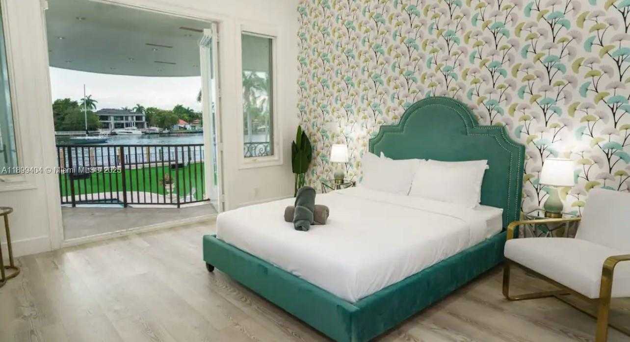 Small Image of 929 NORTH SOUTHLAKE DR, Hollywood Number 37