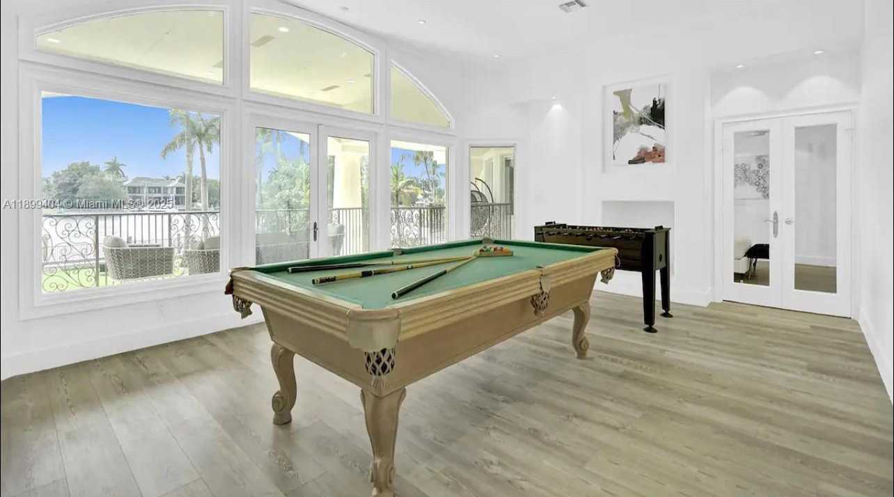 Small Image of 929 NORTH SOUTHLAKE DR, Hollywood Number 39