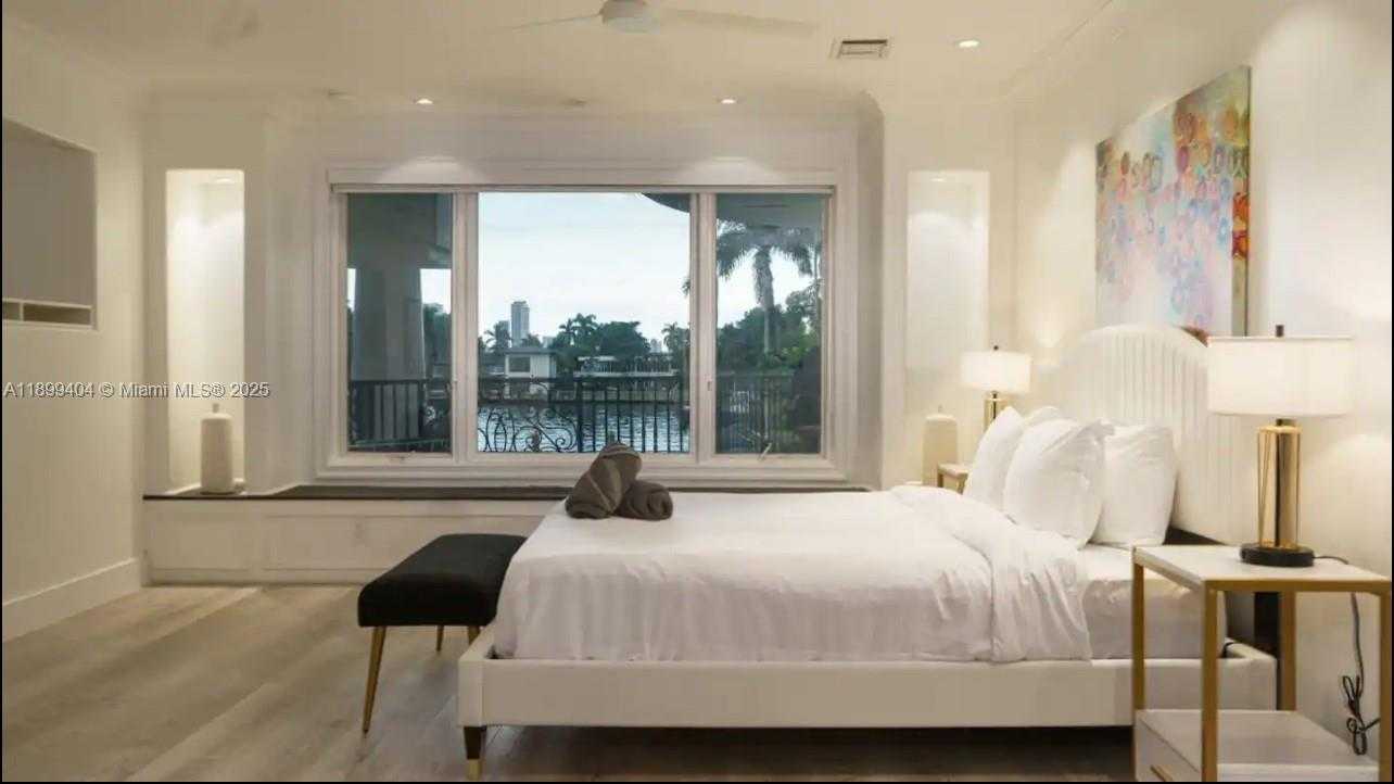 Small Image of 929 NORTH SOUTHLAKE DR, Hollywood Number 40