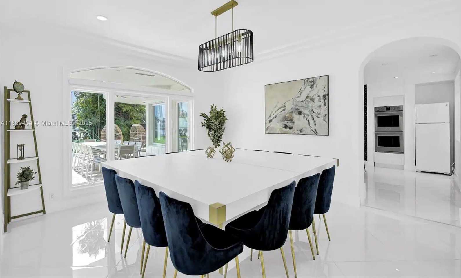 Small Image of 929 NORTH SOUTHLAKE DR, Hollywood Number 9
