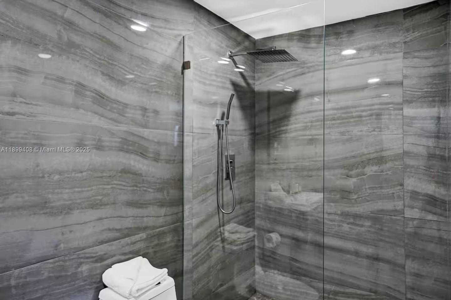 Small Image of 1244 GARFIELD ST, Hollywood Number 41
