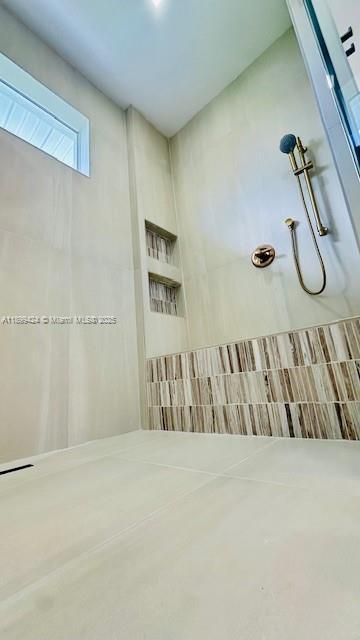 Small Image of 104 LAVENDER, Lake Placid Number 19