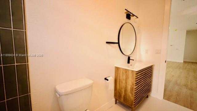 Small Image of 104 LAVENDER, Lake Placid Number 25