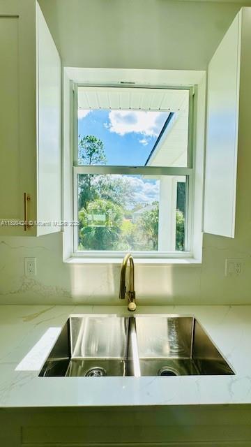 Small Image of 104 LAVENDER, Lake Placid Number 6
