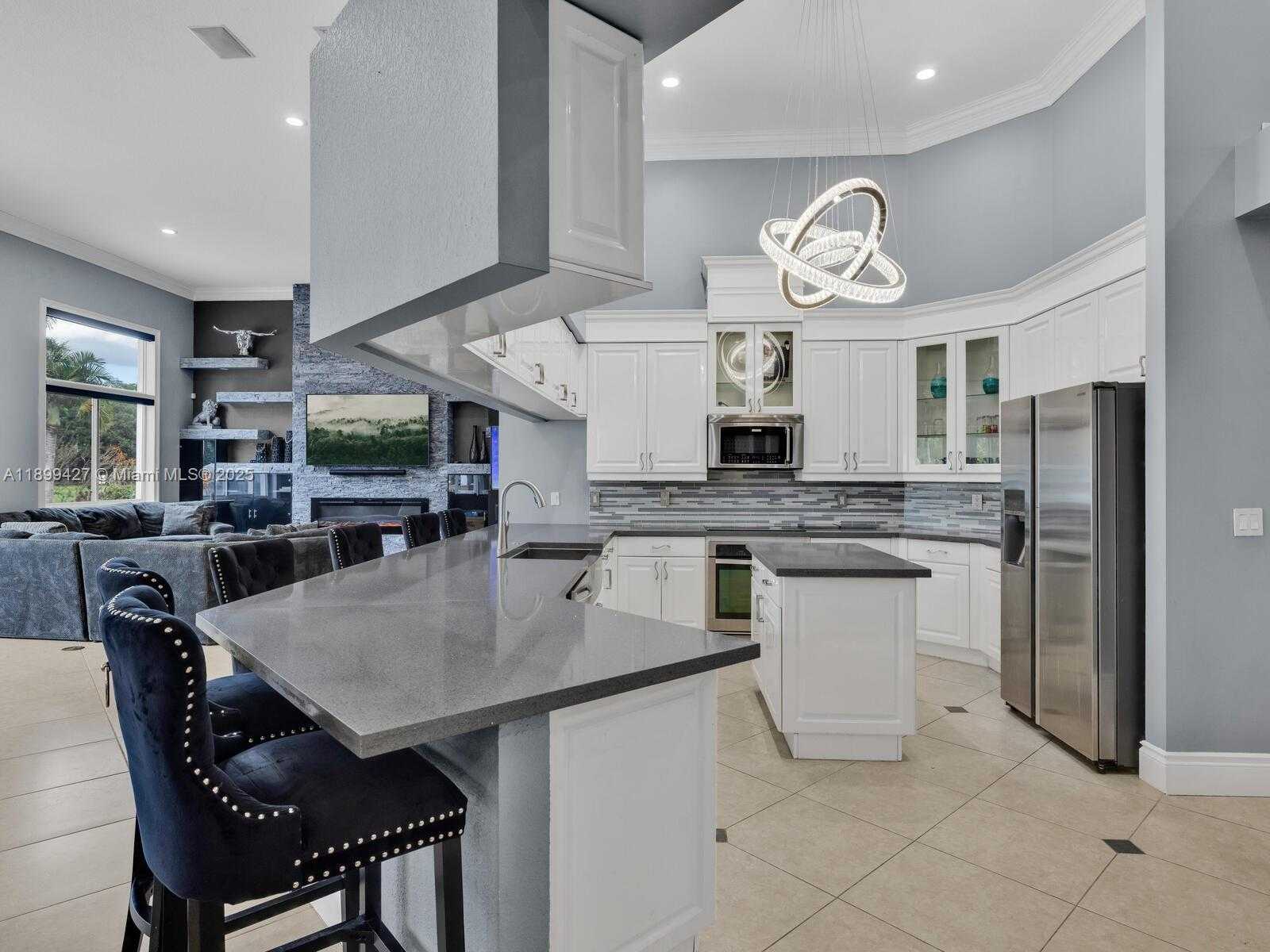 Small Image of 12995 SOUTH WEST 40TH ST, Davie Number 25