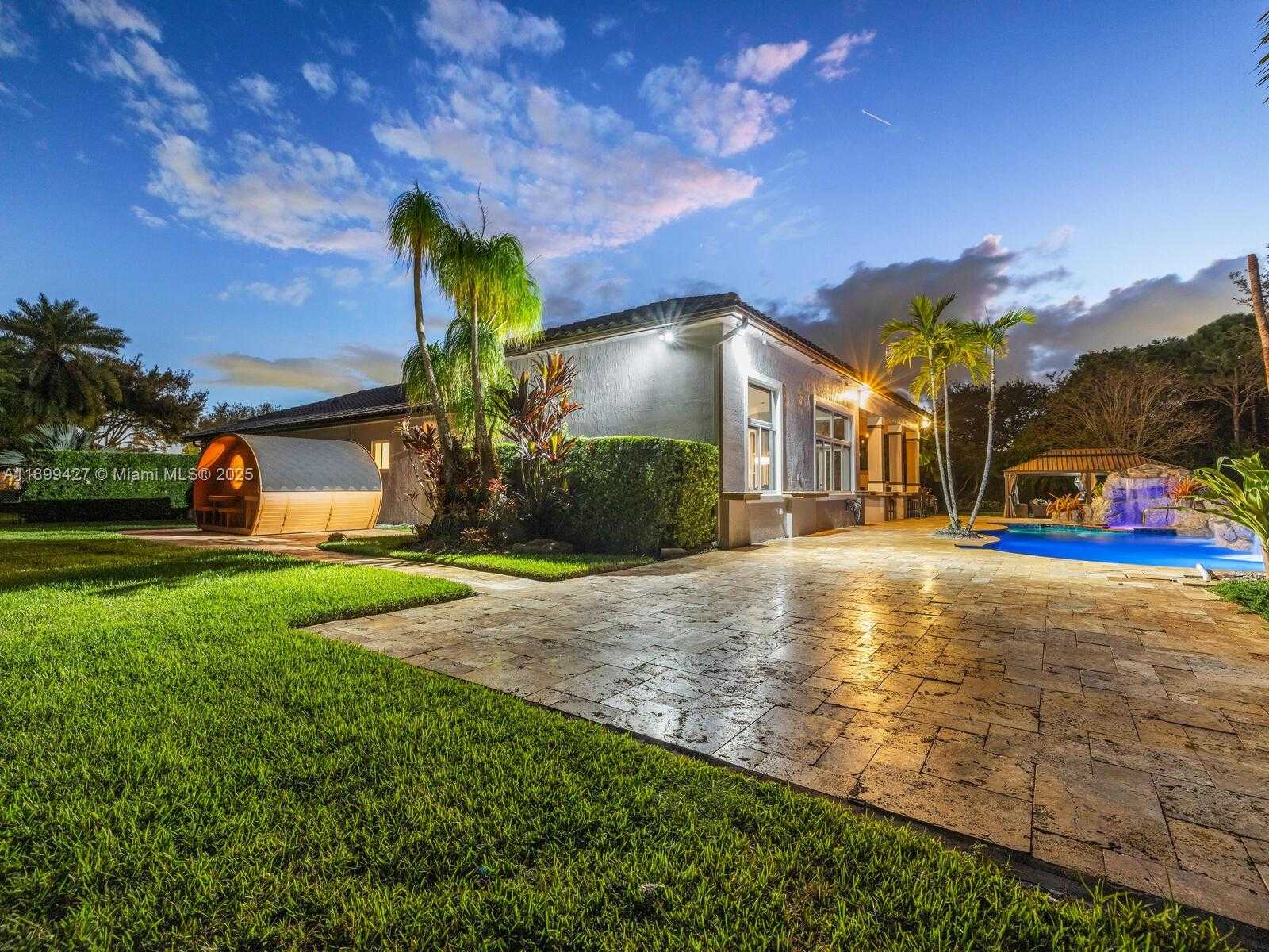 Small Image of 12995 SOUTH WEST 40TH ST, Davie Number 50