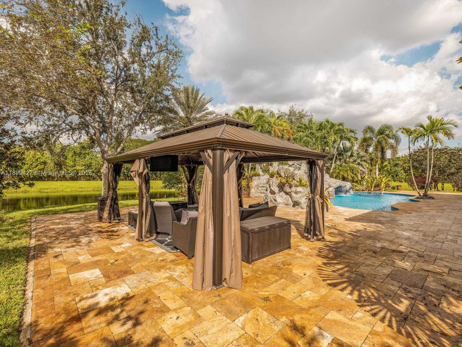 Small Image of 12995 SOUTH WEST 40TH ST, Davie Number 56