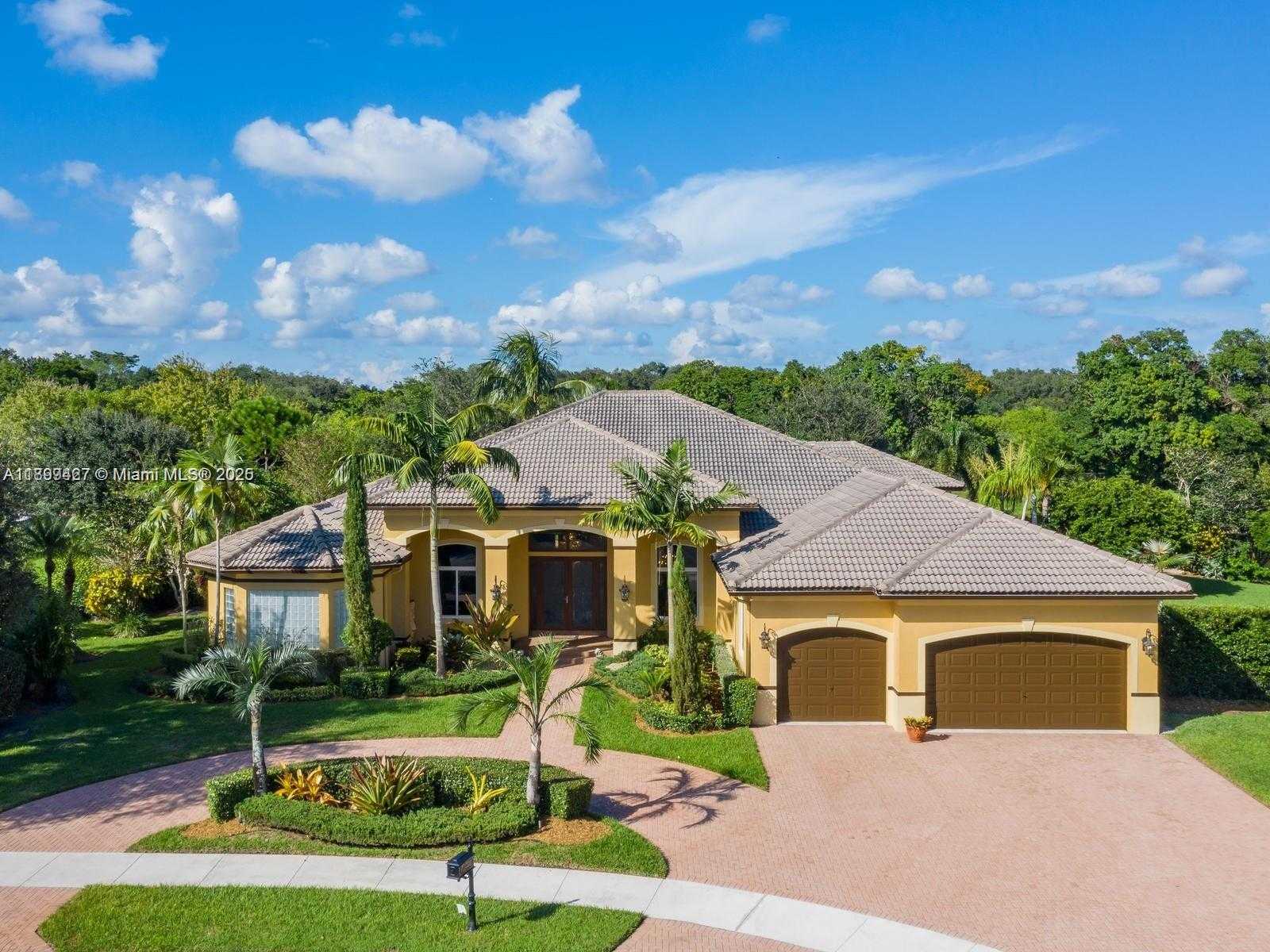 Small Image of 12995 SOUTH WEST 40TH ST, Davie Number 6