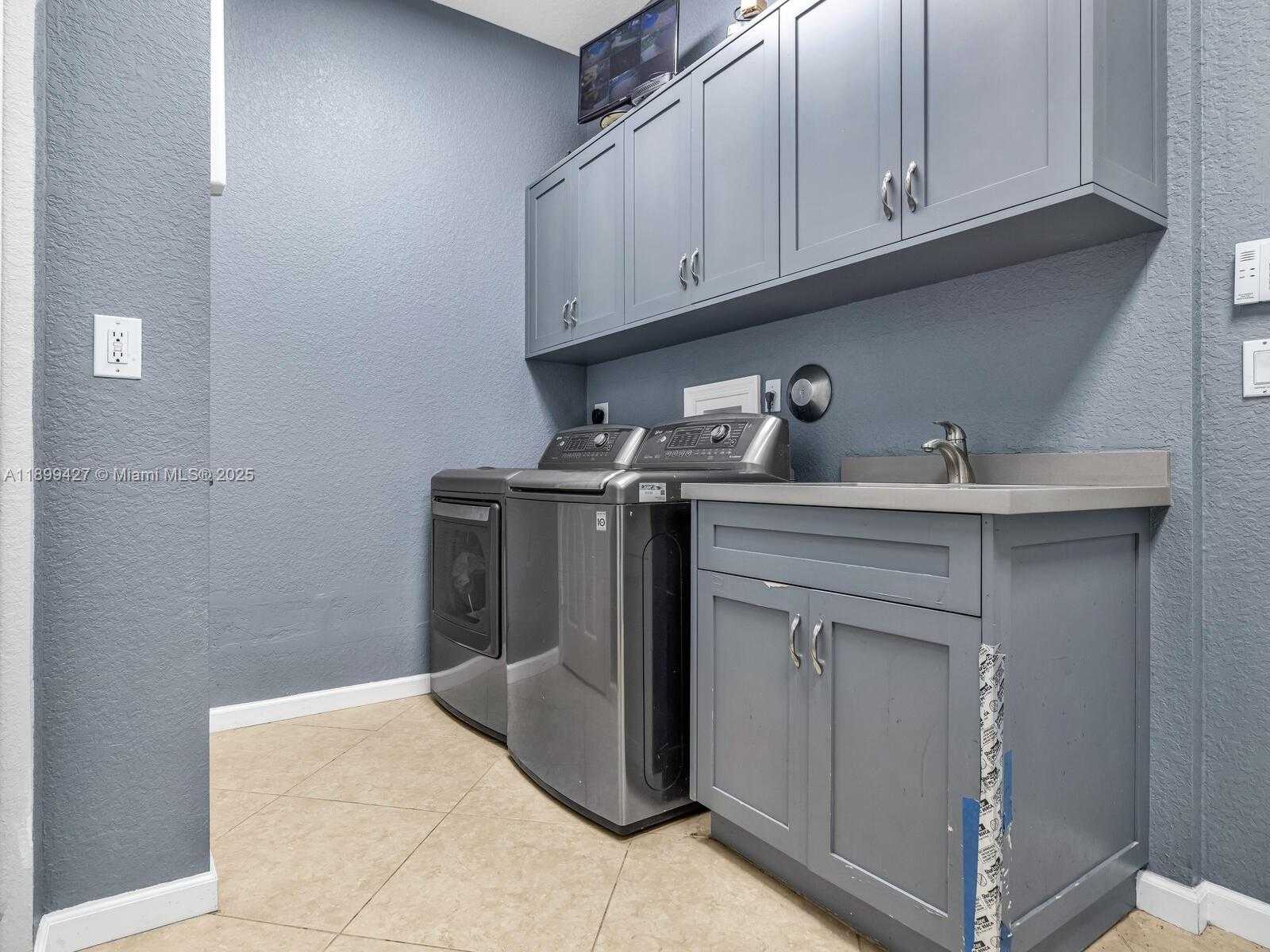 Small Image of 12995 SOUTH WEST 40TH ST, Davie Number 67