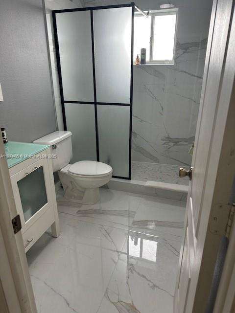 Small Image of 7967 NORTH WEST 186TH TER, Hialeah Number 25