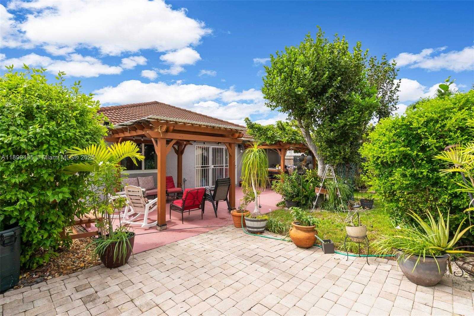 Small Image of 7967 NORTH WEST 186TH TER, Hialeah Number 30