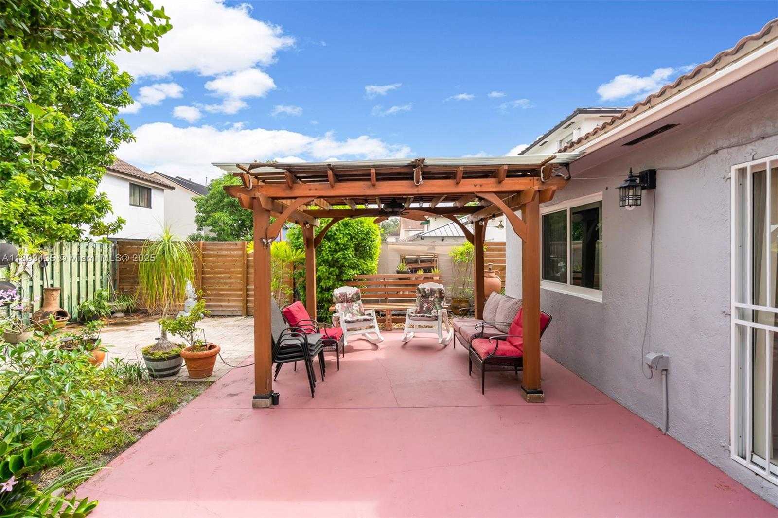 Small Image of 7967 NORTH WEST 186TH TER, Hialeah Number 34