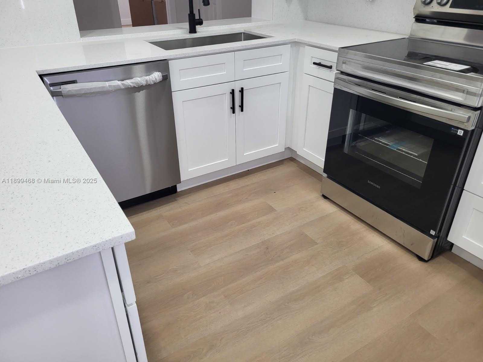 Small Image of 651 SOUTH WEST 14TH ST, Deerfield Beach Number 10