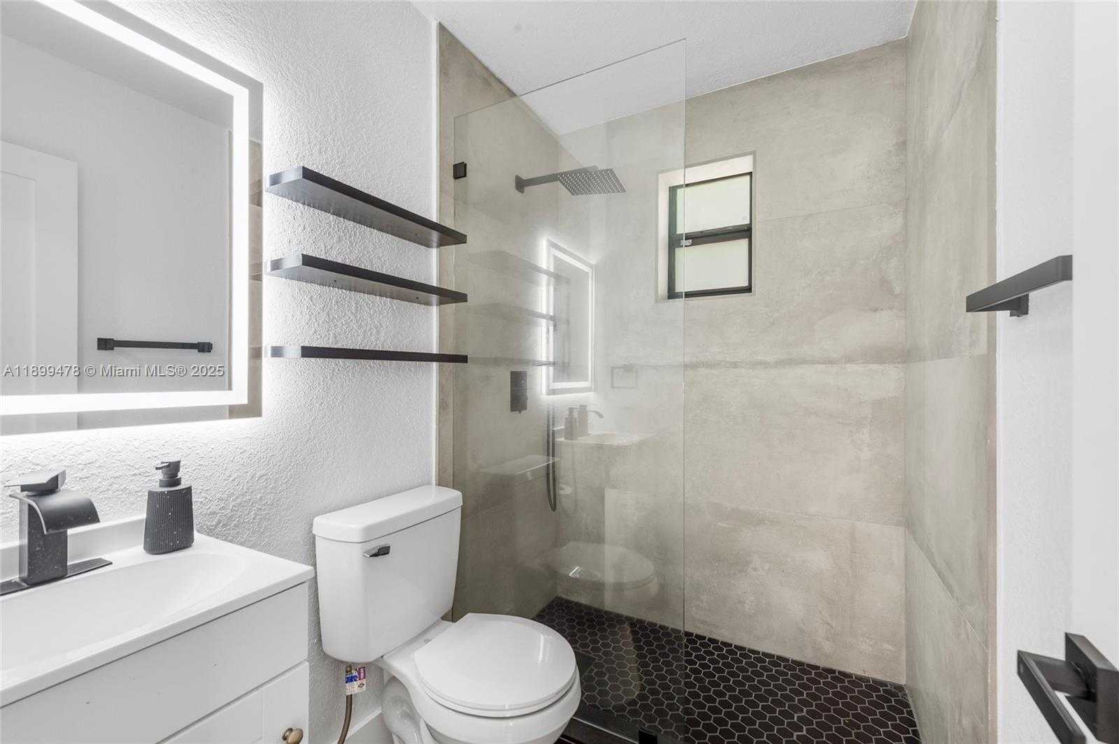 Small Image of 485 NORTH WEST 132ND ST, North Miami Number 10