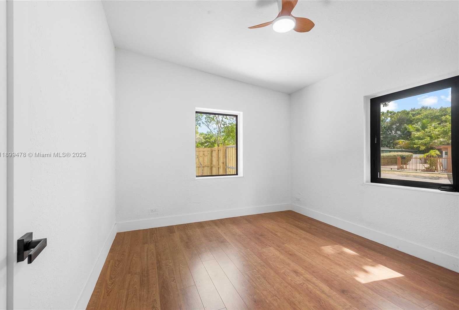Small Image of 485 NORTH WEST 132ND ST, North Miami Number 20