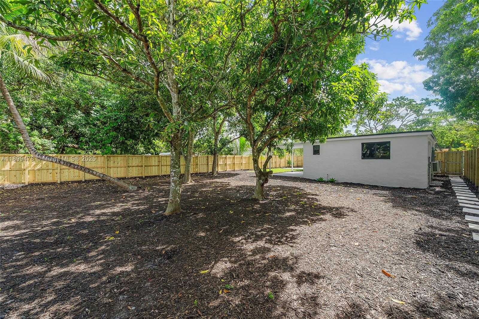 Small Image of 485 NORTH WEST 132ND ST, North Miami Number 26
