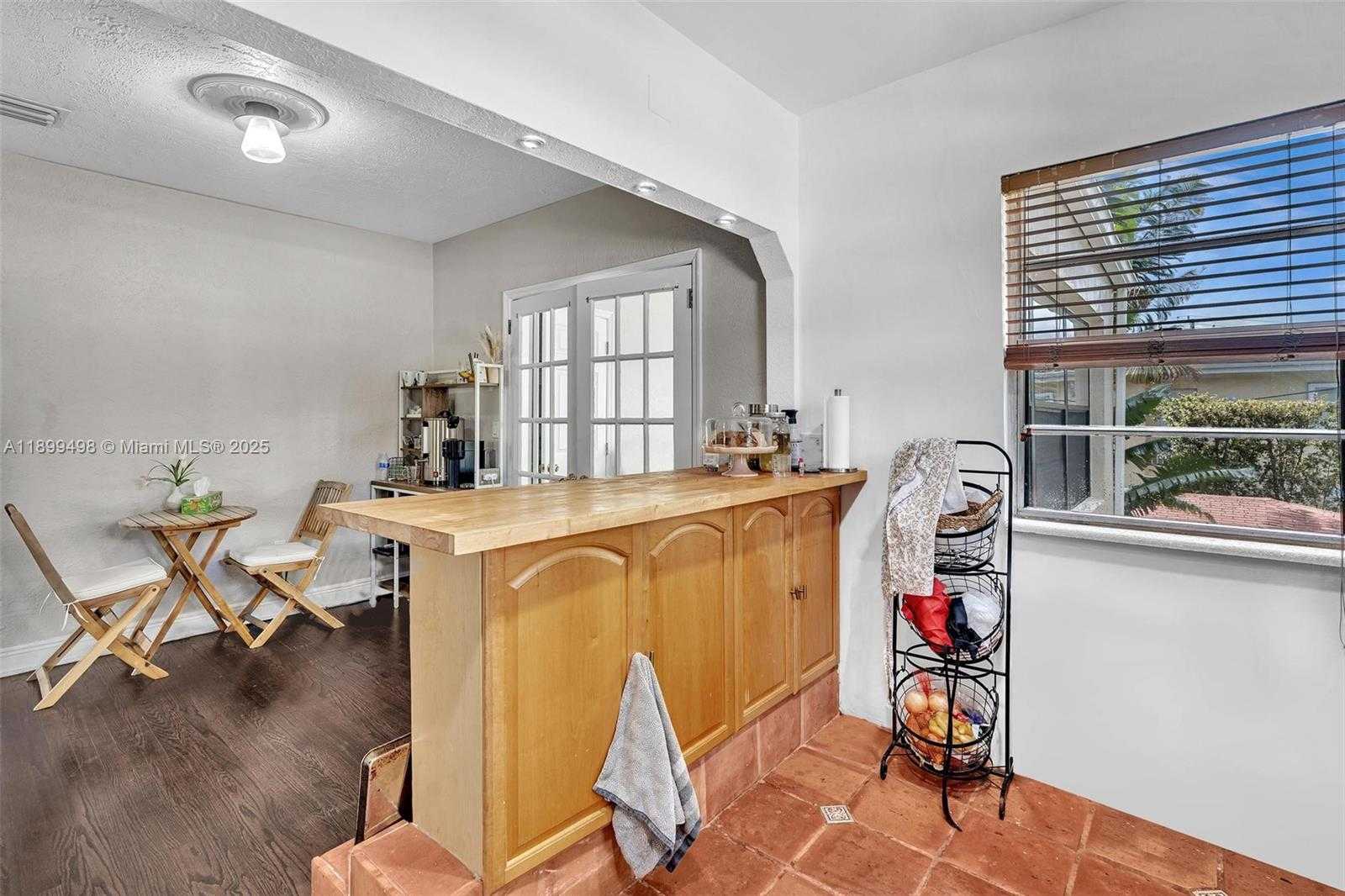 Small Image of 836 WEST 40TH ST, Miami Beach Number 22