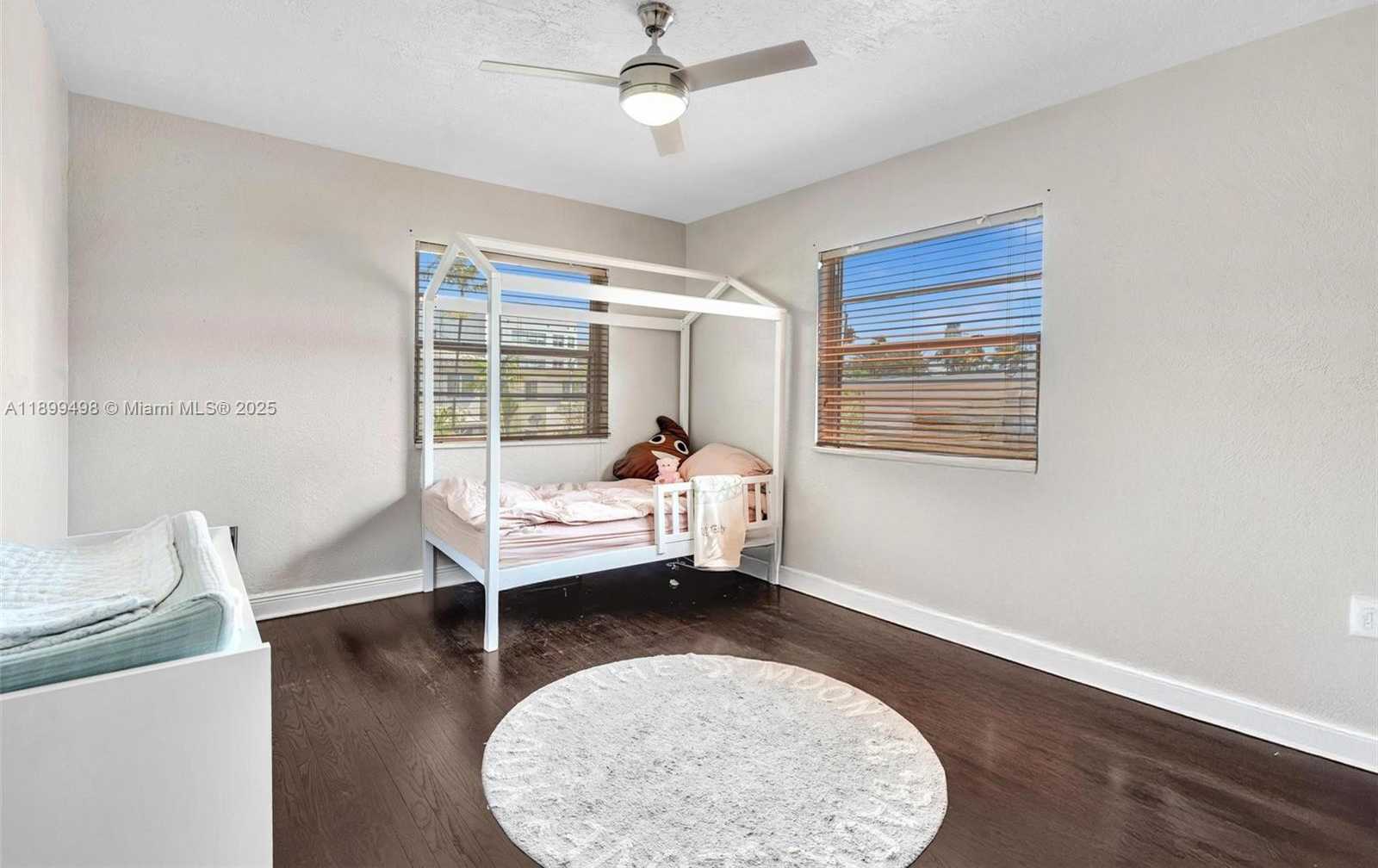 Small Image of 836 WEST 40TH ST, Miami Beach Number 24