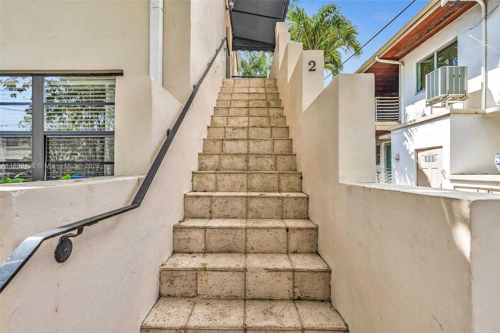 Small Image of 836 WEST 40TH ST, Miami Beach Number 27