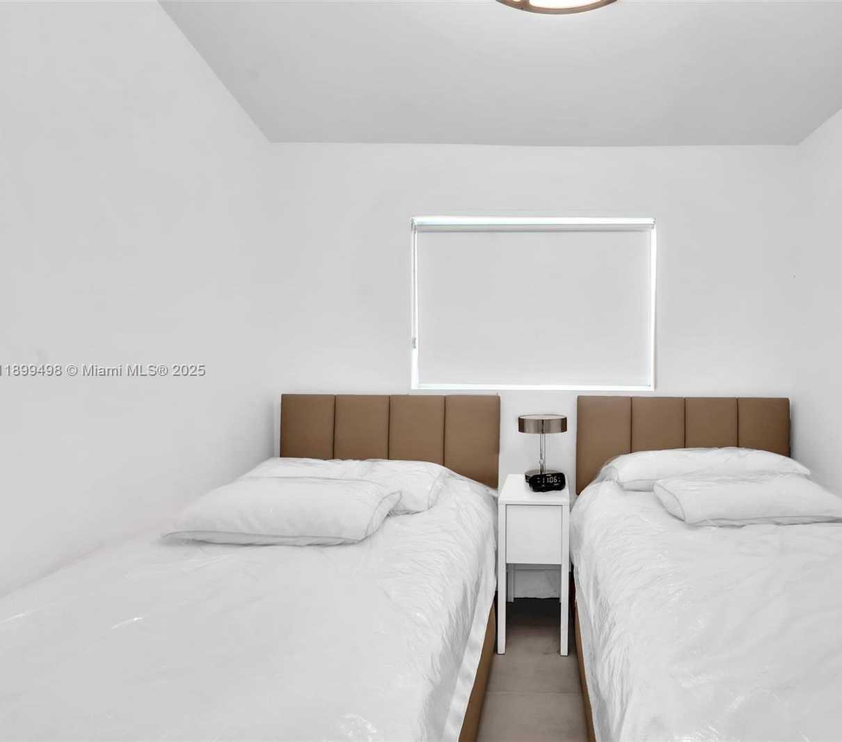 Small Image of 836 WEST 40TH ST, Miami Beach Number 35