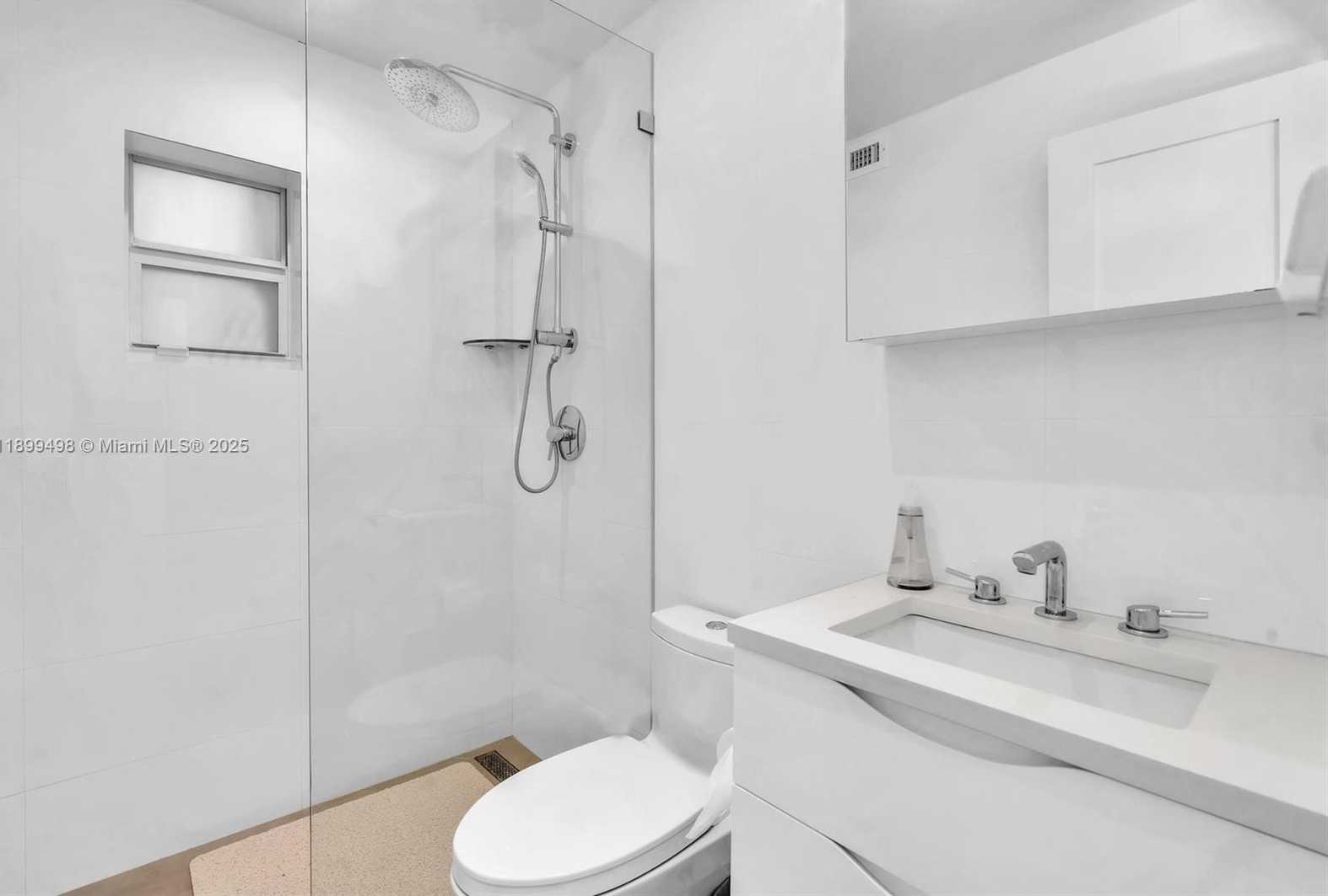 Small Image of 836 WEST 40TH ST, Miami Beach Number 36