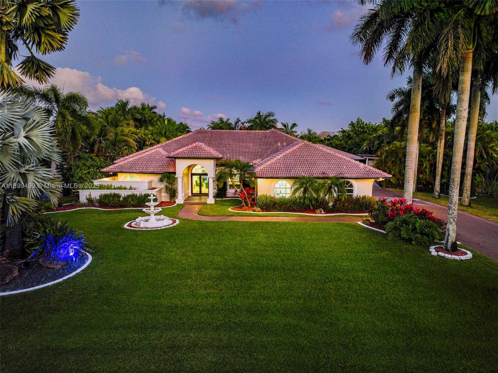 Small Image of 3152 SOUTH WEST 147TH AVE, Davie Number 2