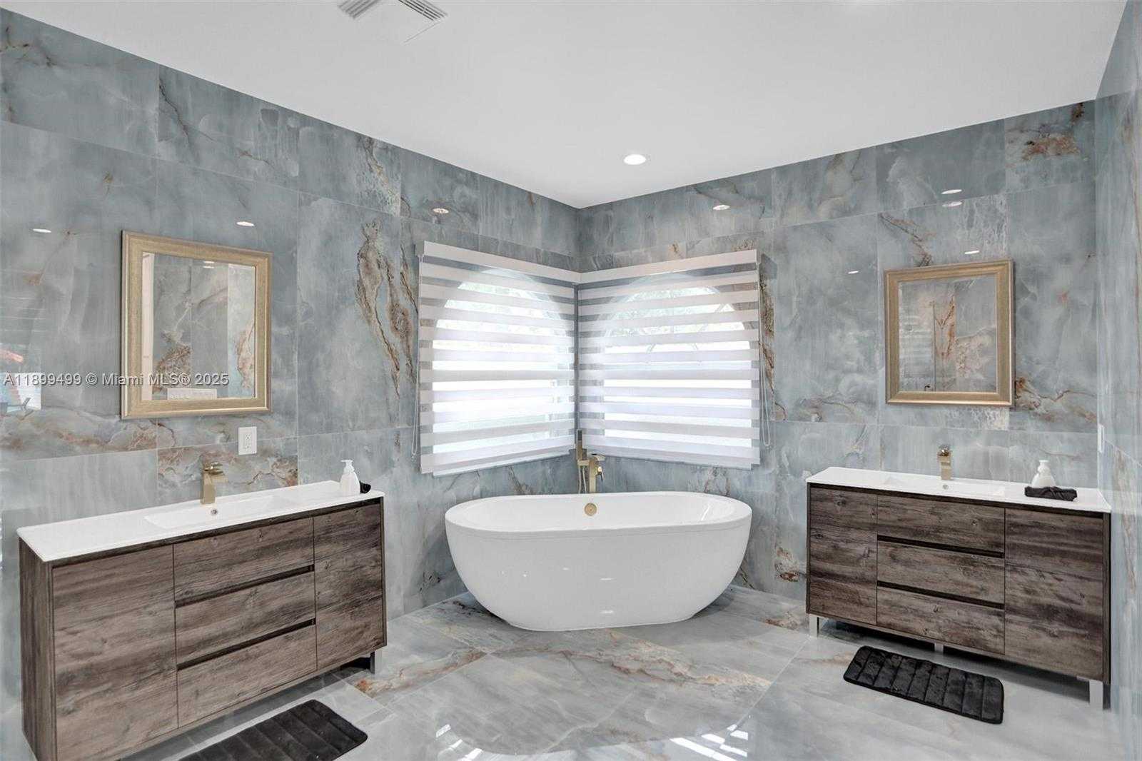 Small Image of 3152 SOUTH WEST 147TH AVE, Davie Number 26