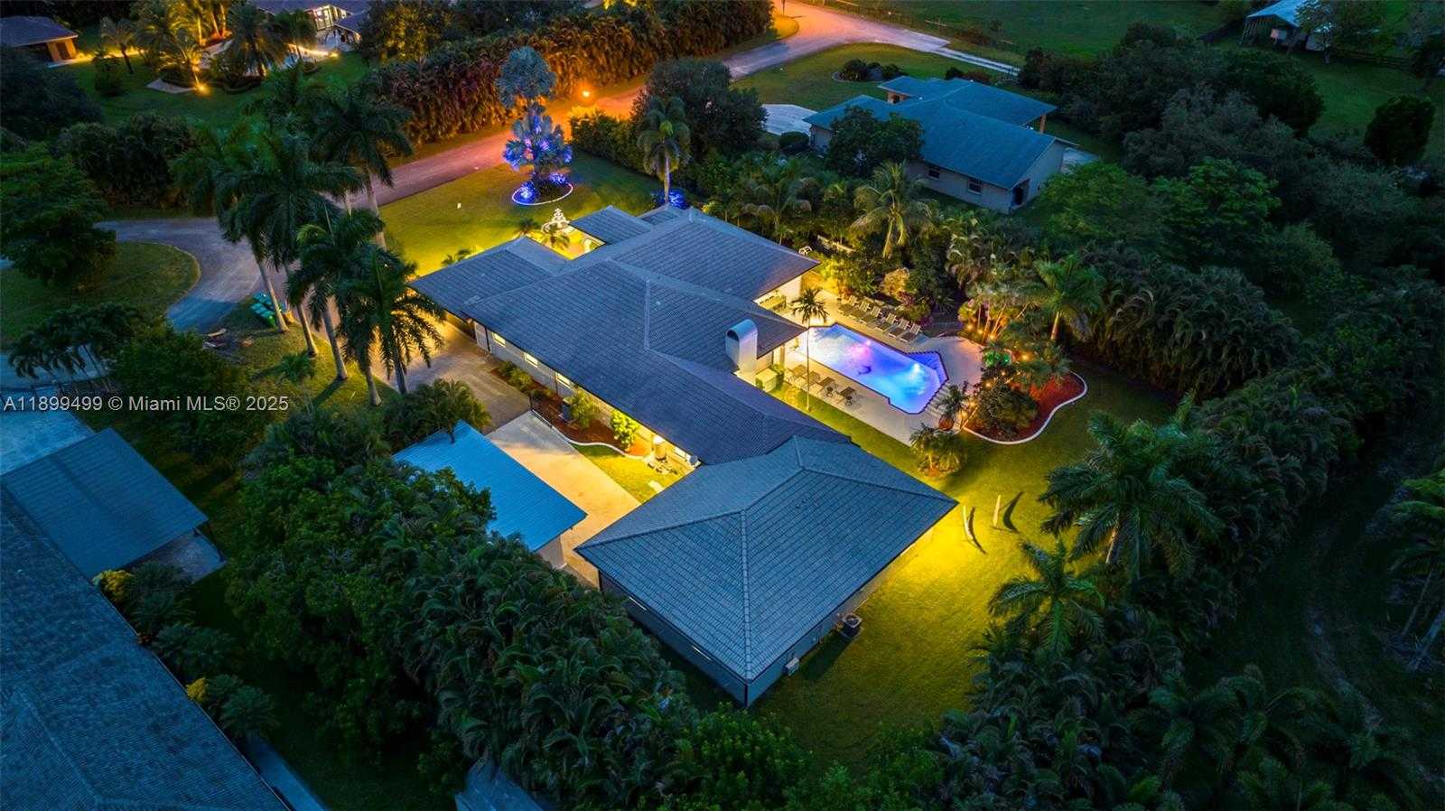 Small Image of 3152 SOUTH WEST 147TH AVE, Davie Number 4
