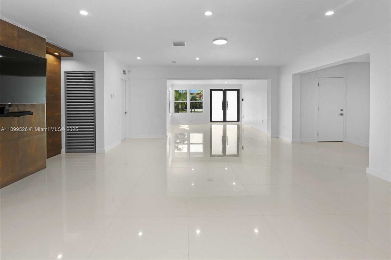 Small Image of 1429 RODMAN ST, Hollywood Number 10