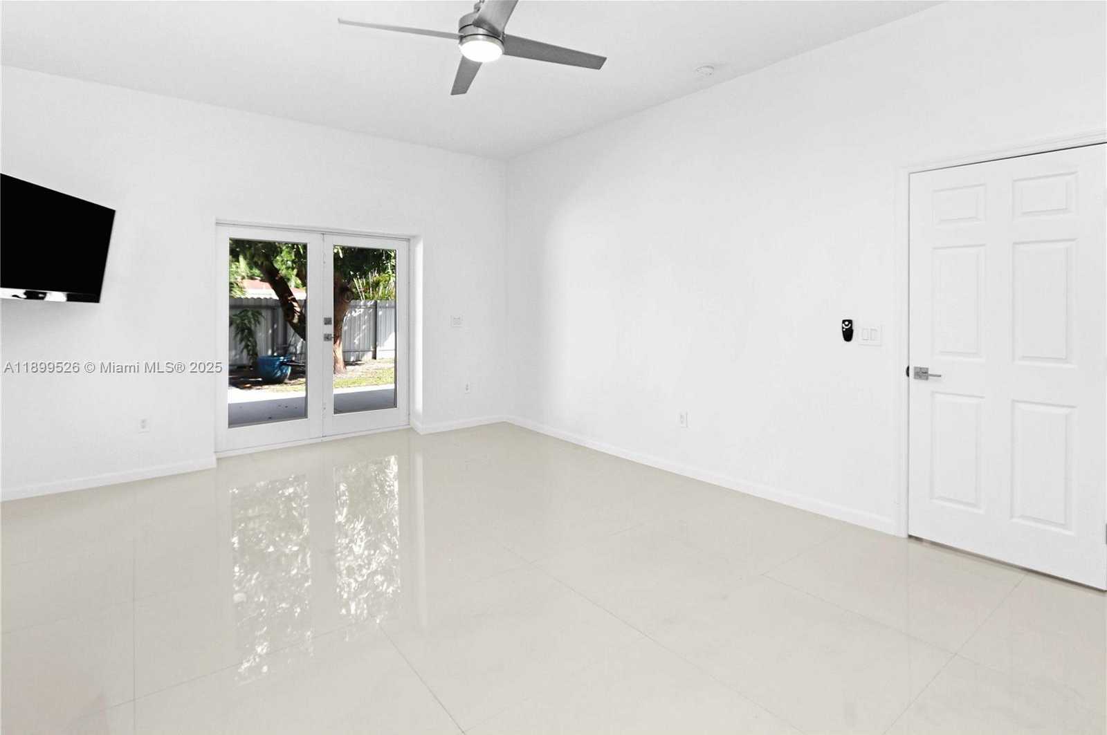 Small Image of 1429 RODMAN ST, Hollywood Number 21
