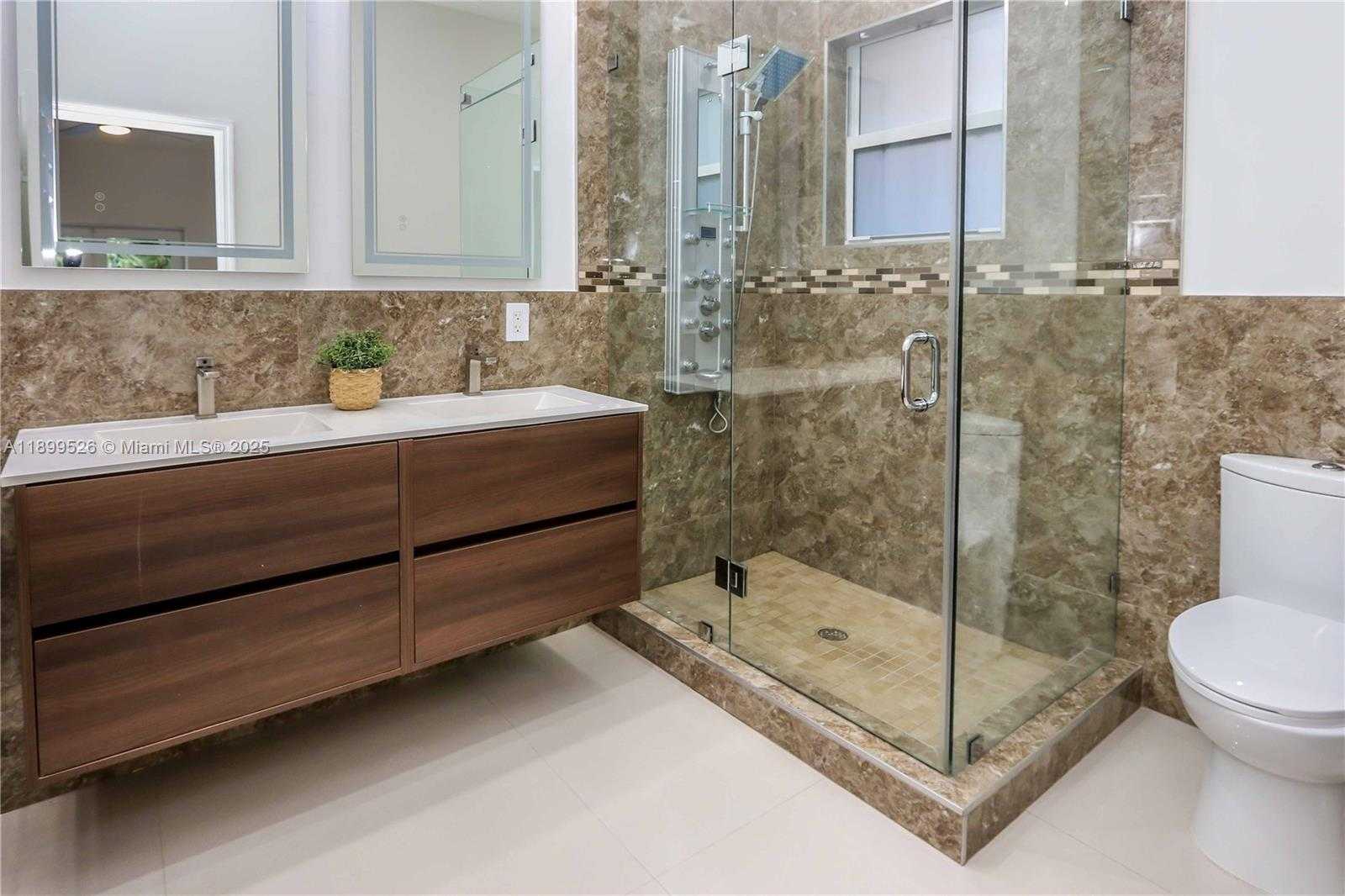 Small Image of 1429 RODMAN ST, Hollywood Number 23