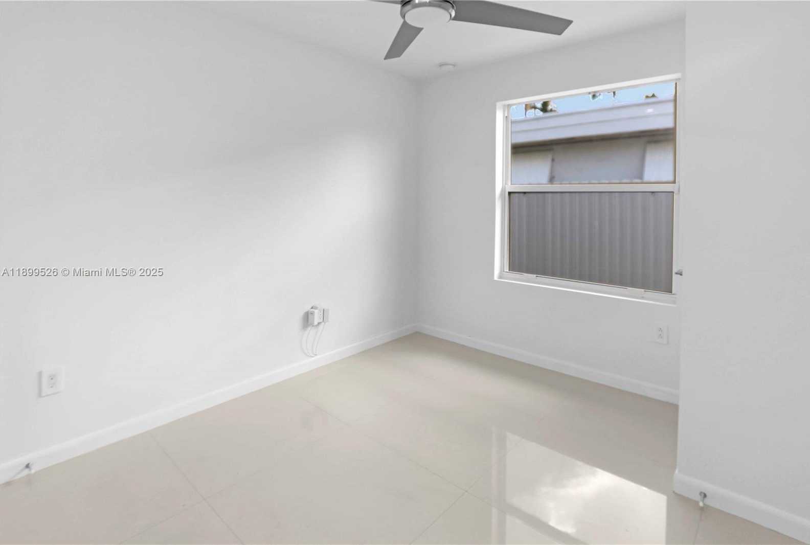 Small Image of 1429 RODMAN ST, Hollywood Number 25