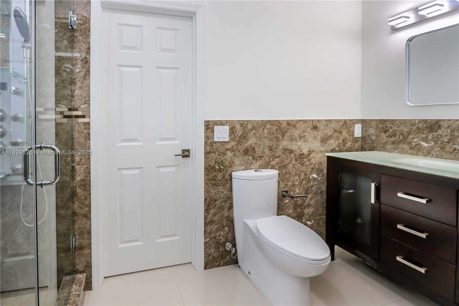 Small Image of 1429 RODMAN ST, Hollywood Number 28