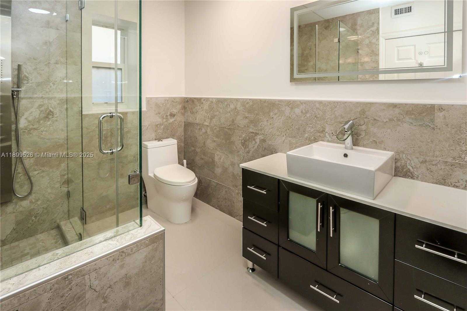 Small Image of 1429 RODMAN ST, Hollywood Number 32