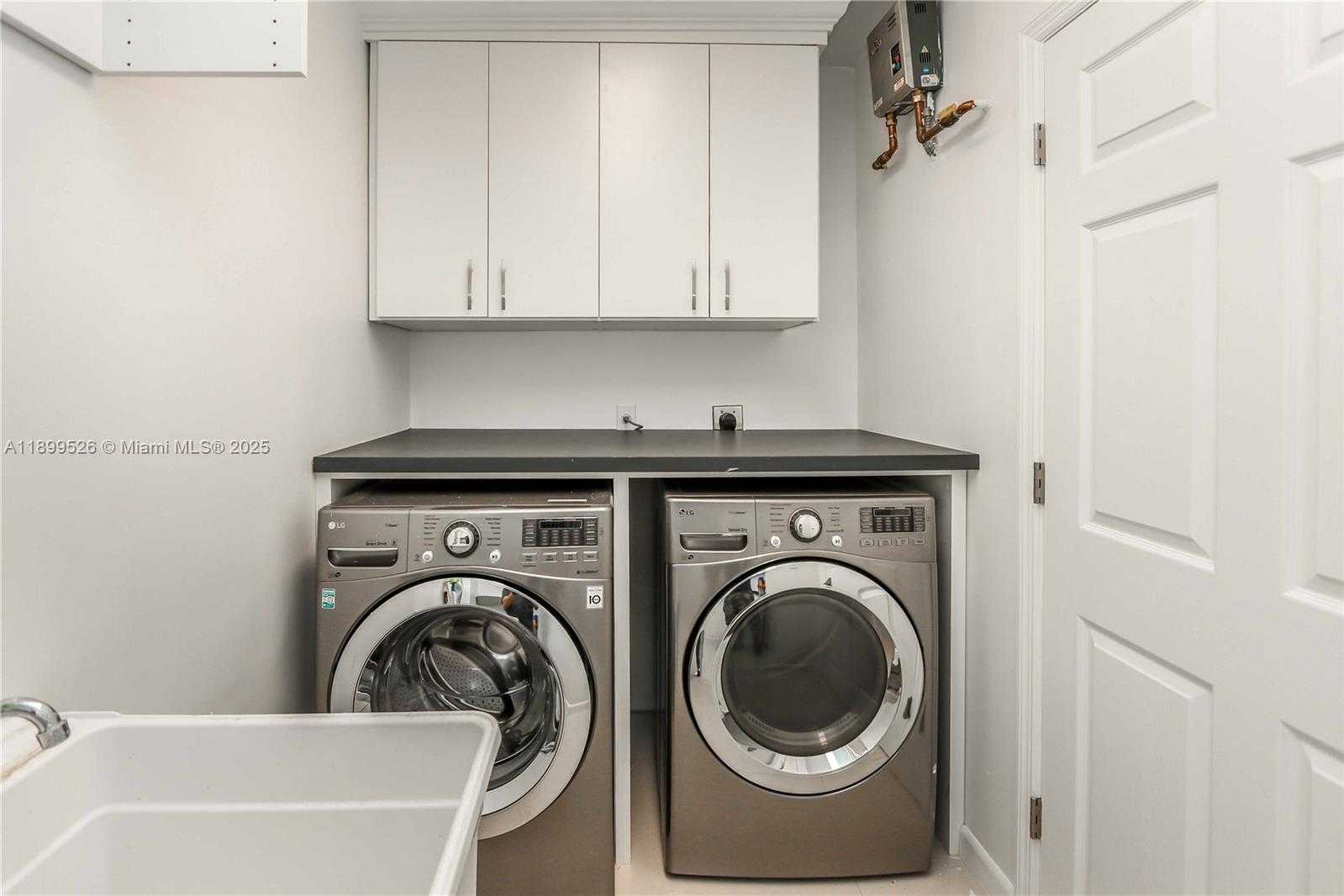 Small Image of 1429 RODMAN ST, Hollywood Number 36
